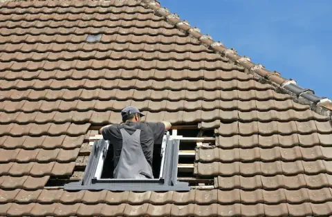 Pose de velux - Belmont-de-la-Loire